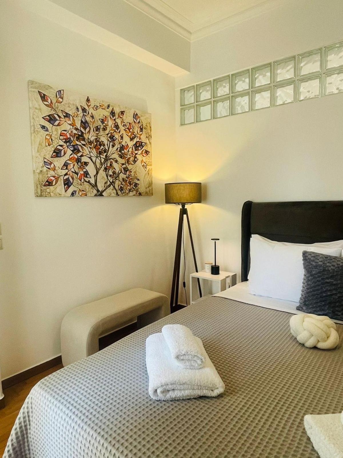 Overview Boutique Apartment Athens Exterior photo